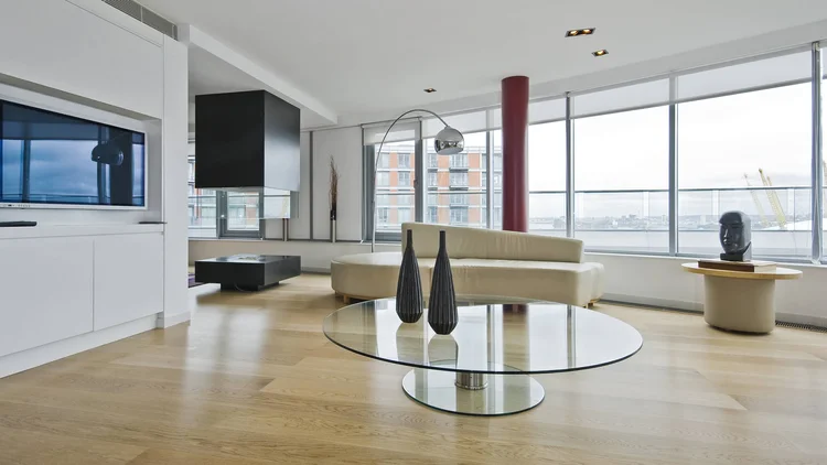 Edgewater Glass & Mirror Inc gallery image