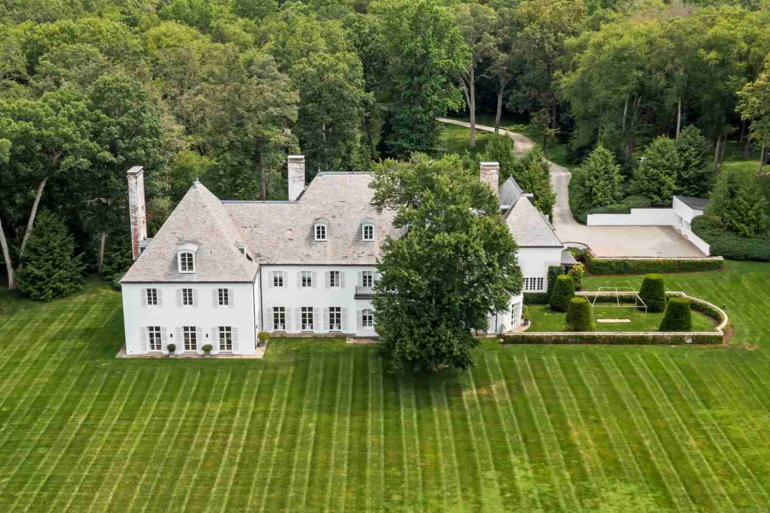 Connecticut Real Estate Brokerage LLC gallery image