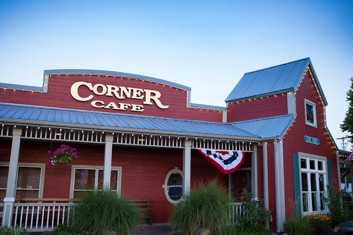 Corner Cafe Riverside logo
